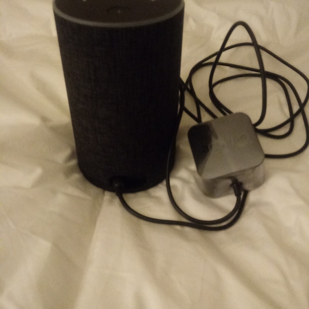 Amazon Echo - Picture 2 of 4